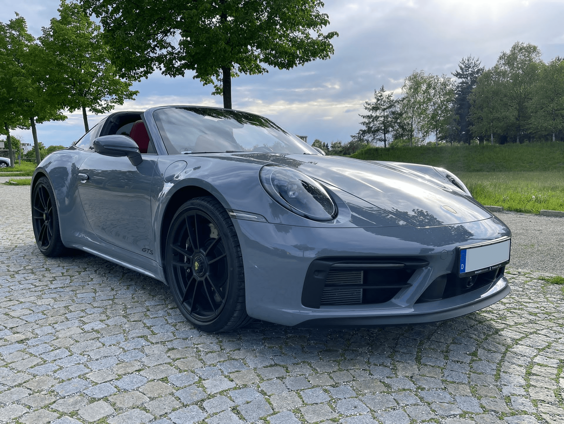 Porsche 911 4 GTS