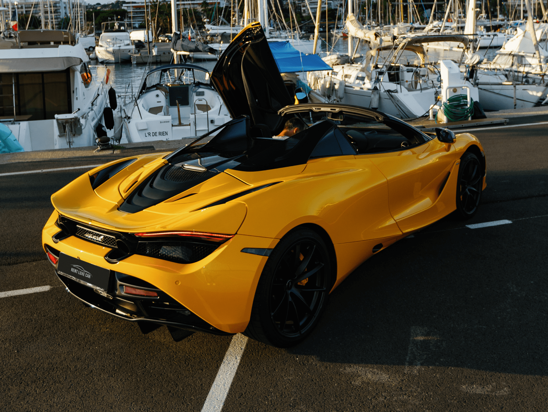 MCLAREN 720S